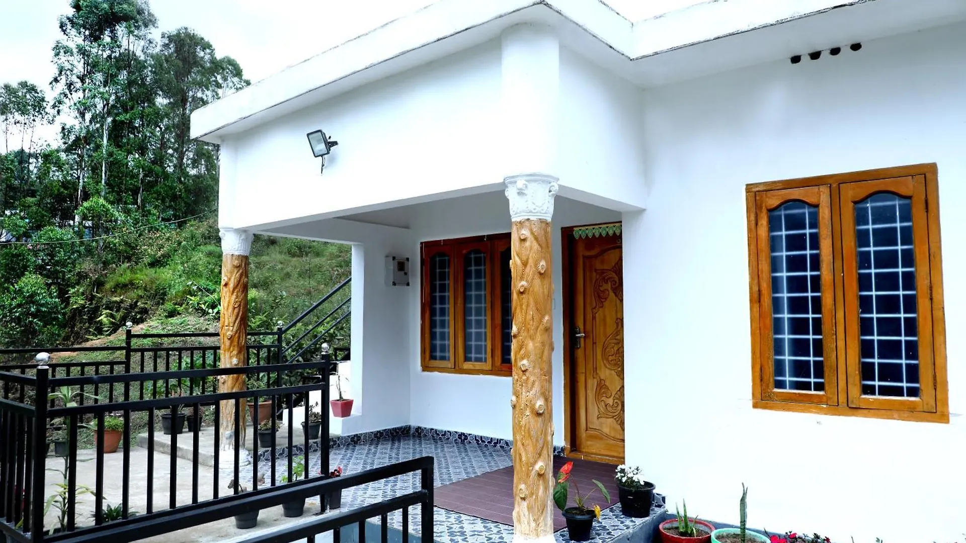 Blackberry Home Stay مونار شقة