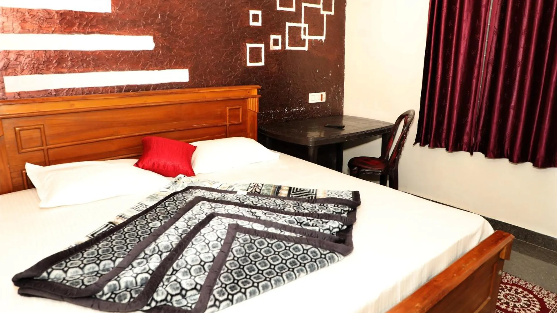 Blackberry Home Stay مونار